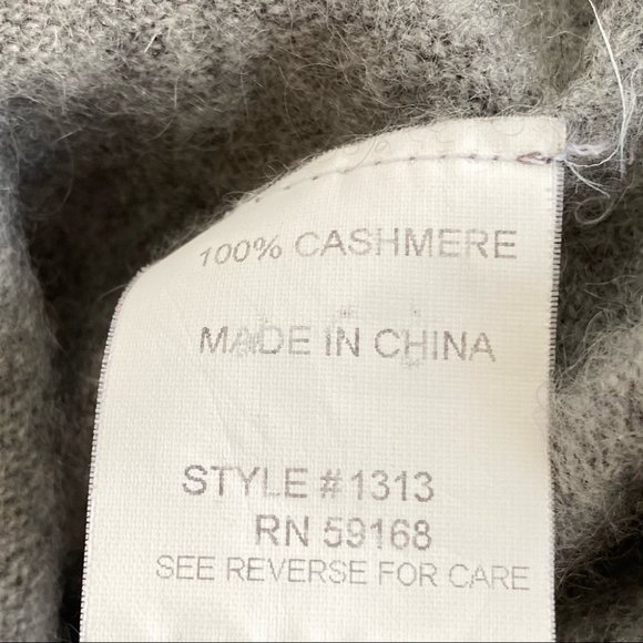 Robert Michaels Cashmere gray Sleeveless Sweater w/Sequins size S - Picture 6 of 7